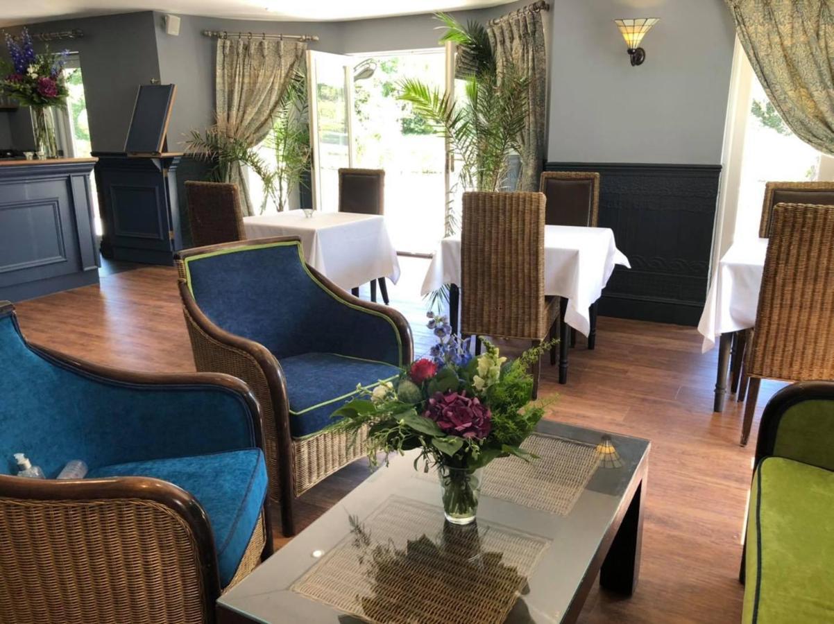 Albert Cottage Hotel Източен Каус Екстериор снимка