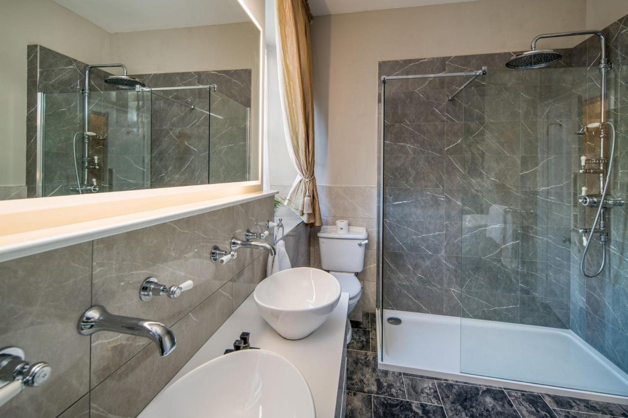 Albert Cottage Hotel Източен Каус Екстериор снимка